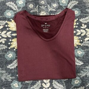 American Eagle Women’s M Shirt